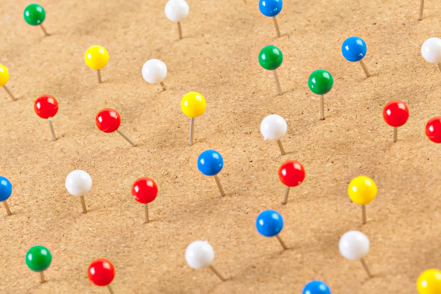 <a href="https://www.magnific.com/free-photo/group-thumbtacks-pinned-corkboard_21145311.htm">Image by fabrikasimf on Magnific</a>