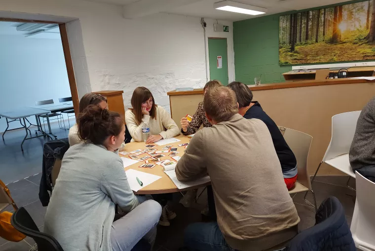 À Beauraing, les acteurs de terrain unissent leurs forces pour l’inclusion numérique